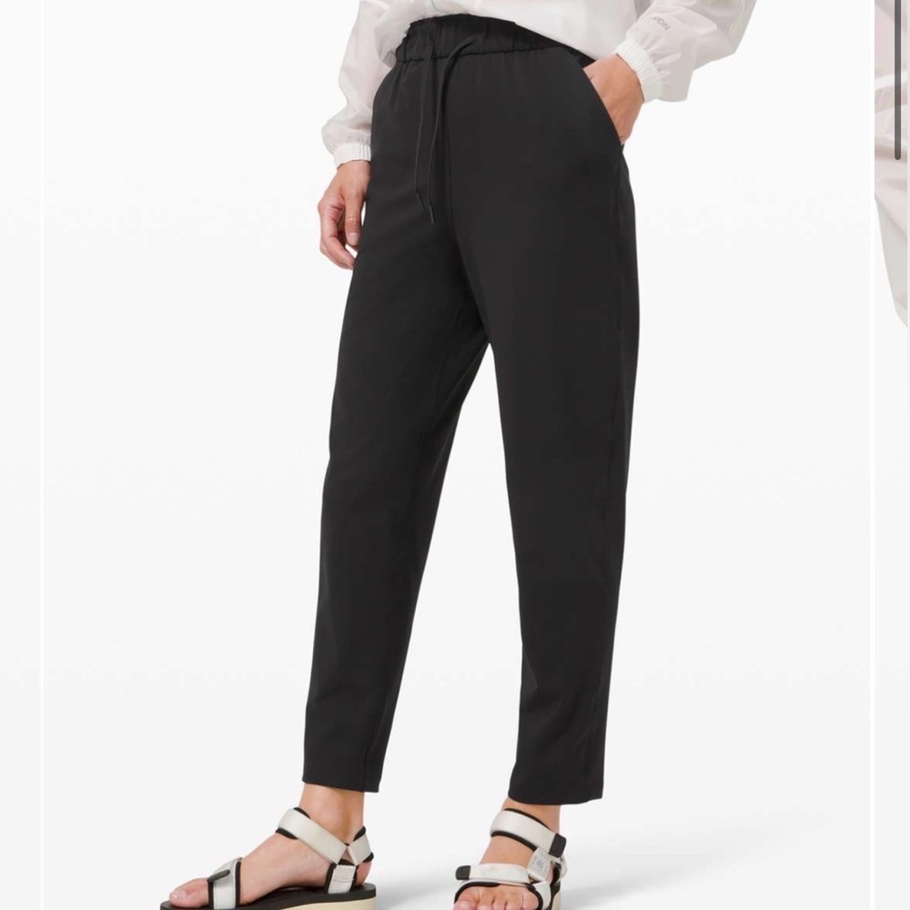 Lululemon keep moving pants size 2 - Picture 2 of 5